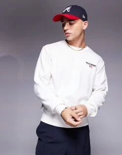 Polo Ralph Lauren Sports Capsule Crew Neck Logo Sweatshirt In Cream For Men Nevis/cruise Navy